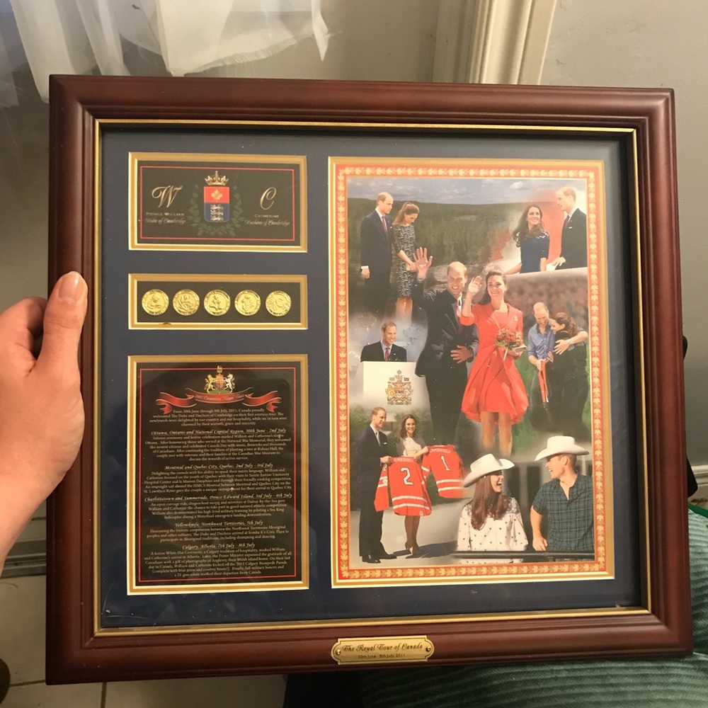 2011 Bradford Exchange R O Y A L tour of Canada tribute plaque